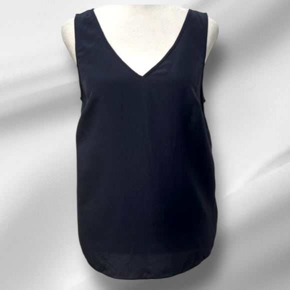 Lilly Pulitzer Cipriani Silk Top NWT - Picture 3 of 11